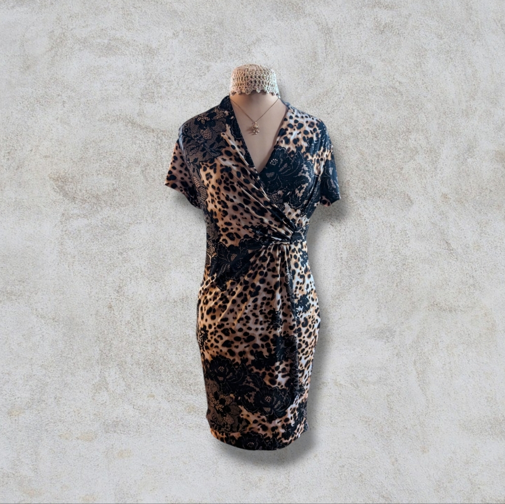 Vintage | mob wife stretchy leopard and lace print dress